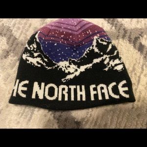 North Face beanie for girls
